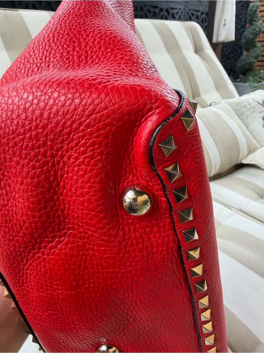 VALENTINO GARAVANI ROCKSTUD RED LEATHER Carryall Tote Bag w/ COA Stunning! - Picture 8 of 17
